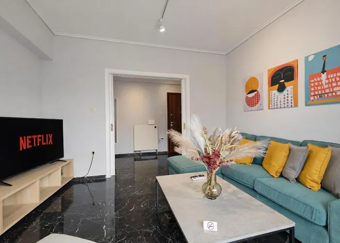 Etolou E3 - By Verde Apartments