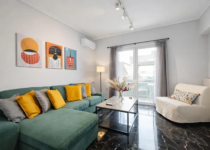 Etolou E3 - By Verde Apartments